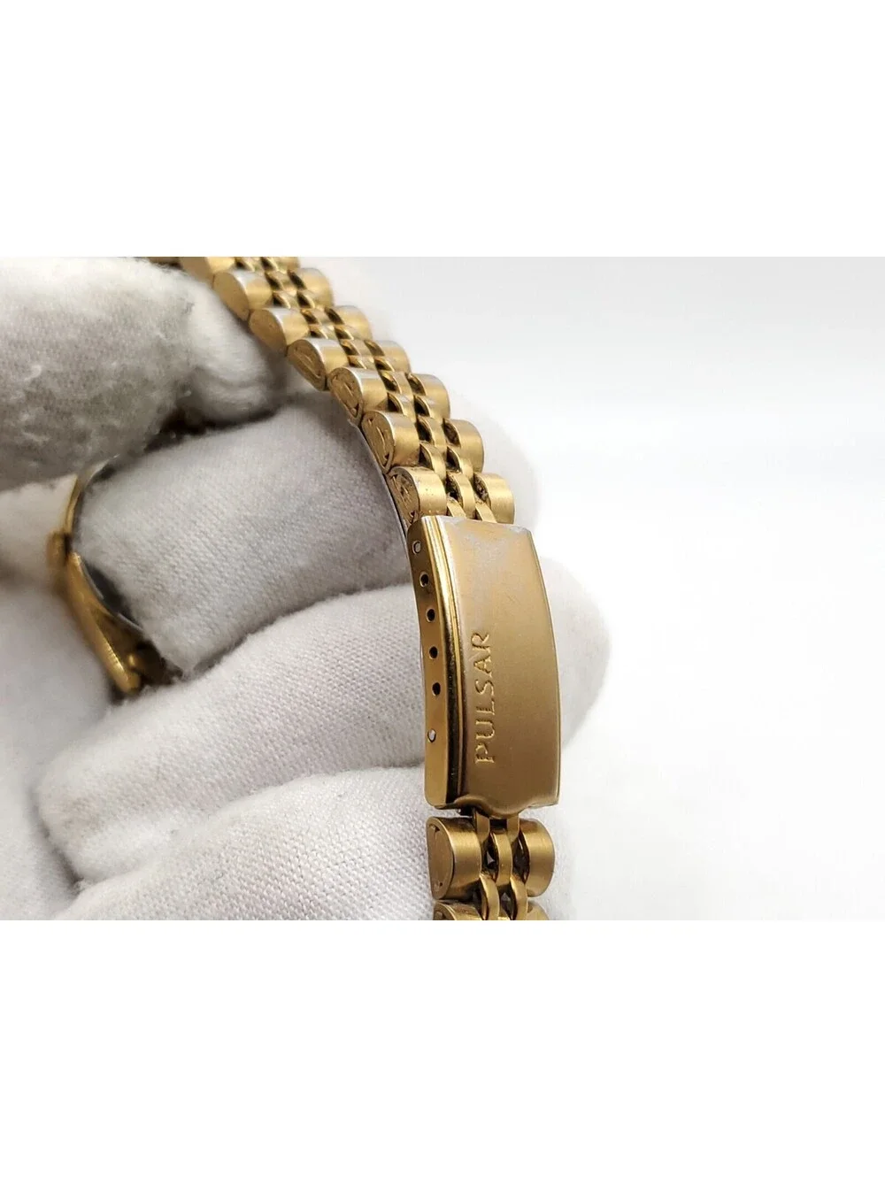 Vintage Pulsar Watch Womens New Battery Gold Tone Black Day/Date Dial 22mm